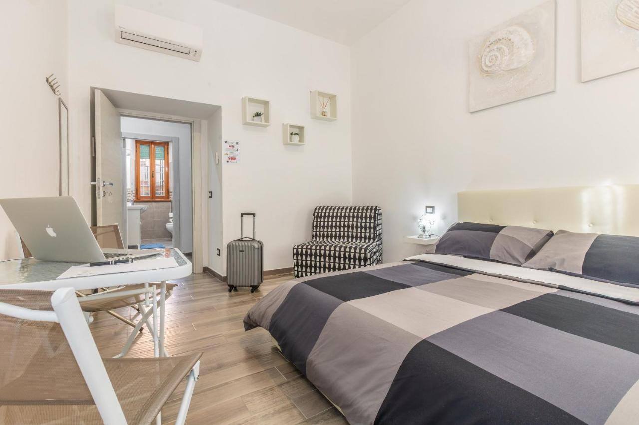 Scirocco Rooms Civitavecchia Exterior photo